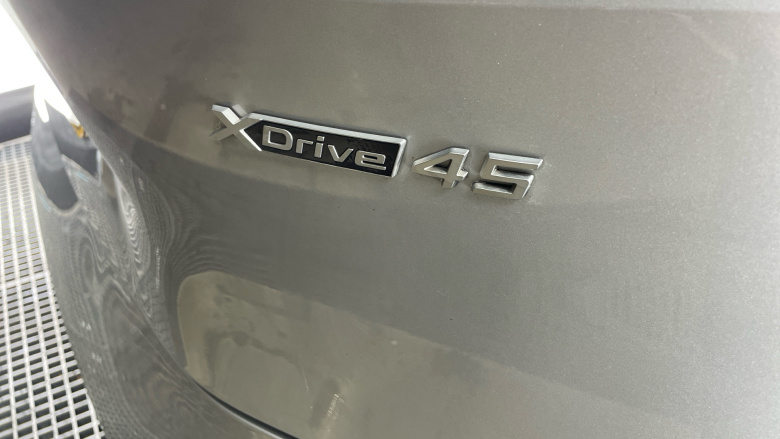 BMW iX 300kW xDr45 M Sport 101kWh 5dr Auto [Tech/Sky/Pro] Electric Estate